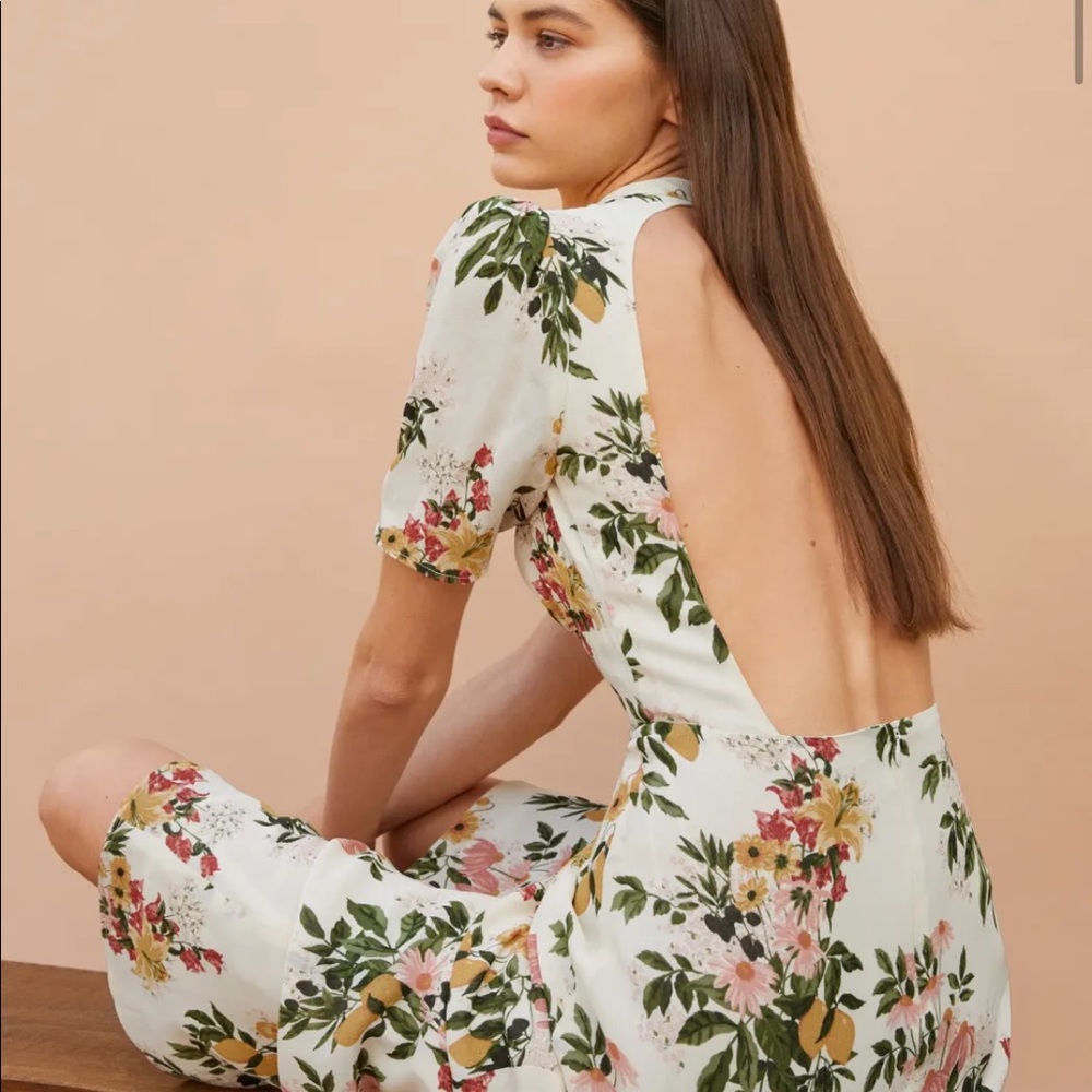 Reformation dusk dress in size 0